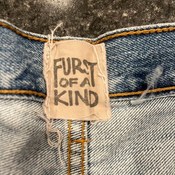 FURST OF A KIND Women's Levi's Upcycled Lace Up Side Distressed Jean Shorts - Picture 3 of 4